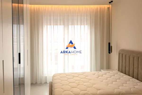 Shtepi me qera Apartament ne Tirane, 1+1, Mobilimi E mobiluar, Pagesa 683  Euro.