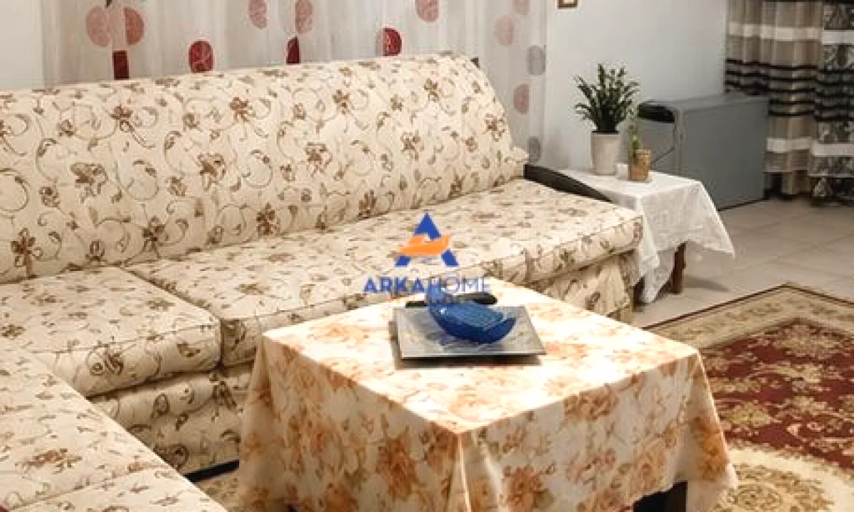 Shtepi me qera Apartament ne Tirane, 2+1, Mobilimi E mobiluar, Pagesa 315  Euro.