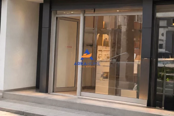 Ambient biznesi ne shitje 1+1 ne Tirane - 170,000 Euro