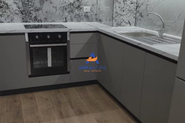 Shtepi me qera Apartament ne Tirane, 1+1, Mobilimi E mobiluar, Pagesa 630  Euro.