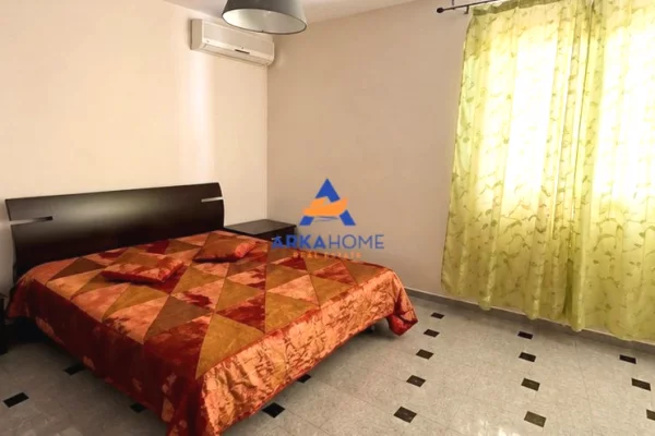 Shtepi me qera Apartament ne Tirane, 2+1, Mobilimi E mobiluar, Pagesa 550  Euro.
