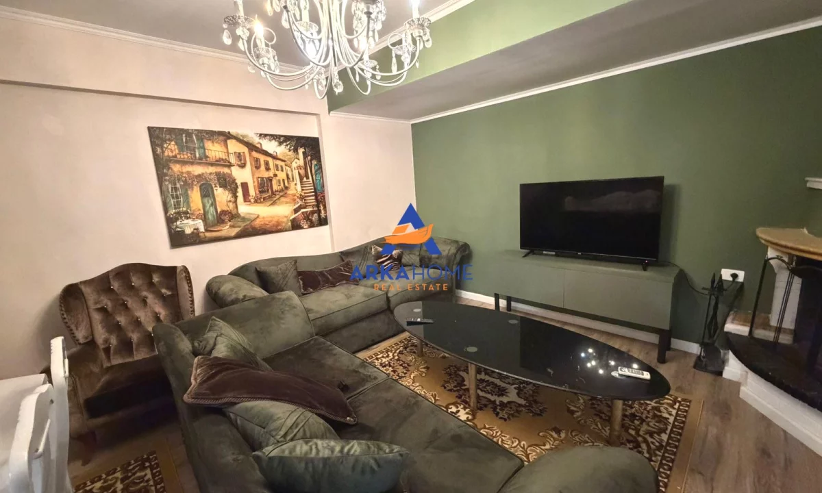 Shtepi me qera Apartament ne Tirane, 1+1, Mobilimi E mobiluar, Pagesa 525  Euro.