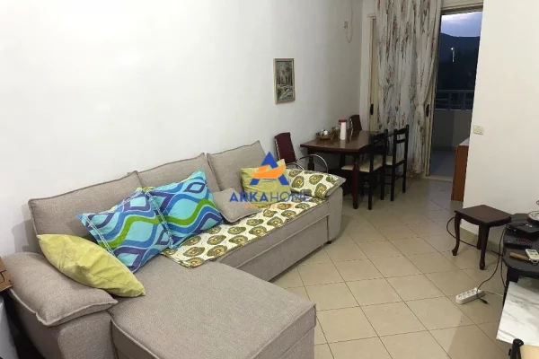 Shtepi ne shitje 1+1 ne Vlore - 67,000 Euro