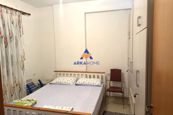 Shtepi ne shitje Apartament ne Vlore, 1+1, Mobilimi E mobiluar, Pagesa 67,000  Euro.