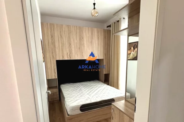 Shtepi me qera Apartament ne Tirane, 1+1, Mobilimi E mobiluar, Pagesa 450  Euro.