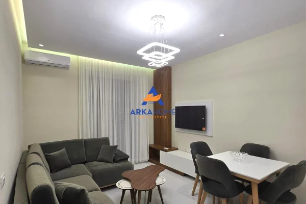 JEPET ME QERA APARTAMENT 1+1 TEK UNIVERS CITY 40.000 LEKE