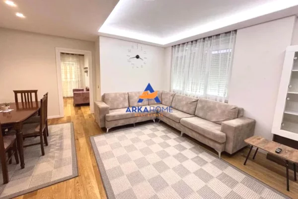 Shtepi me qera 3+1 ne Tirane - 893 Euro