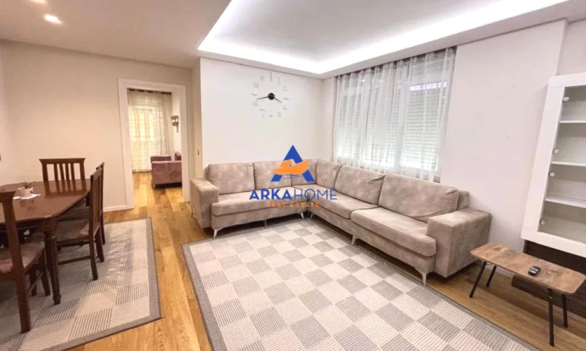 Shtepi me qera Apartament ne Tirane, 3+1, Mobilimi E mobiluar, Pagesa 893  Euro.