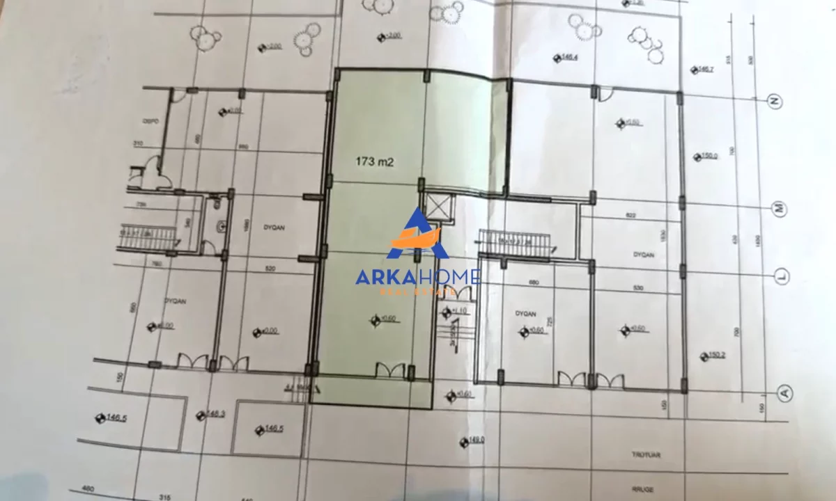 Shtepi ne shitje Apartament ne Tirane, 2+1, Mobilimi Bosh, pa mobiluar, Pagesa 240,000  Euro.