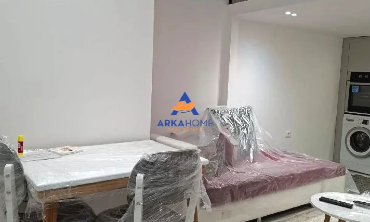 Shtepi me qera Duplex(shtepi me 2 kate) ne Tirane, 1+1, Mobilimi E mobiluar, Pagesa 400  Euro.