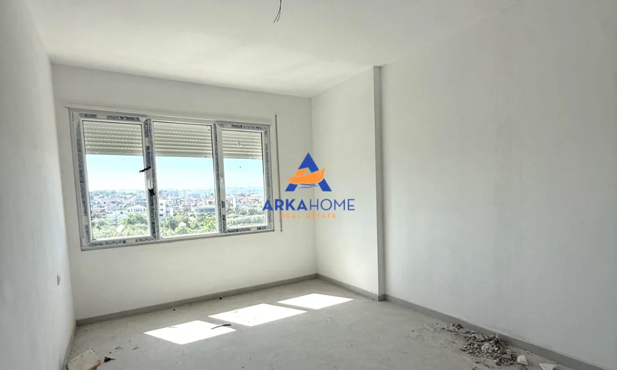 Shtepi ne shitje Apartament ne Tirane, 2+1, Mobilimi Bosh, pa mobiluar, Pagesa 121,500  Euro.