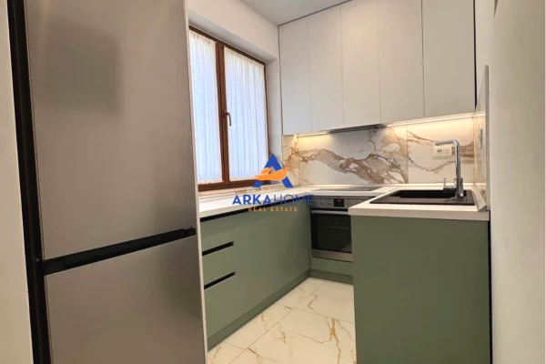 Shtepi me qera Apartament ne Tirane, 1+1, Mobilimi E mobiluar, Pagesa 683  Euro.