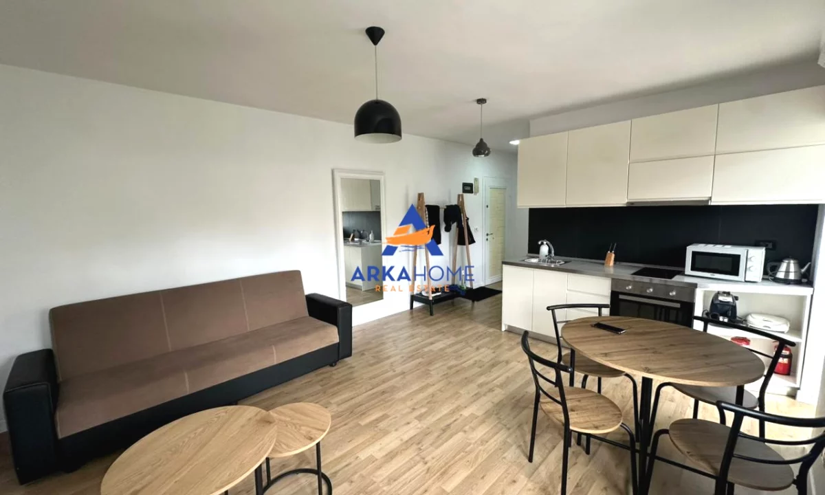 Shtepi me qera Apartament ne Tirane, 1+1, Mobilimi E mobiluar, Pagesa 651  Euro.