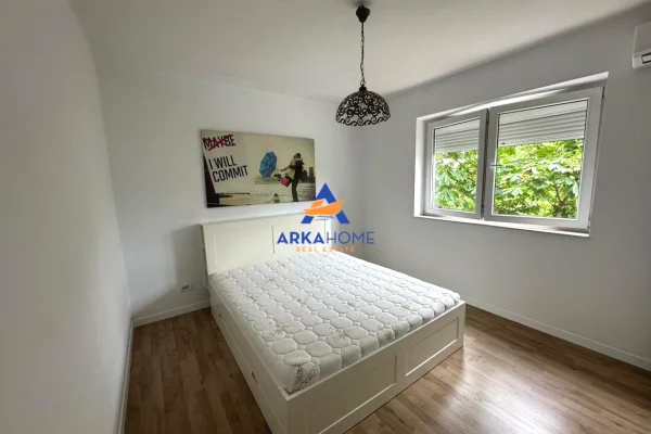 Shtepi me qera Apartament ne Tirane, 1+1, Mobilimi E mobiluar, Pagesa 651  Euro.