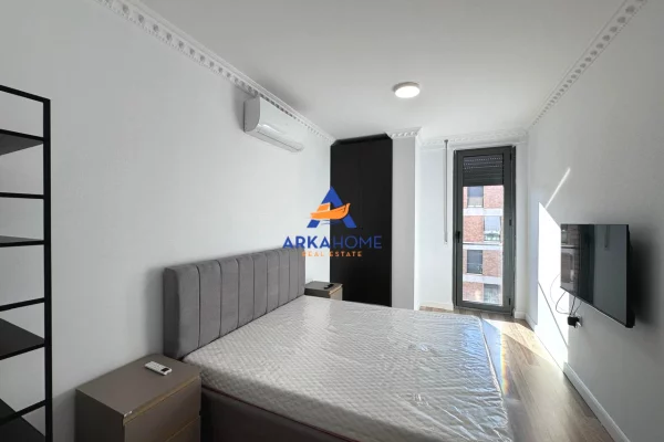 Shtepi ne shitje Apartament ne Tirane, 2+1, Mobilimi E mobiluar, Pagesa 278,654  Euro.