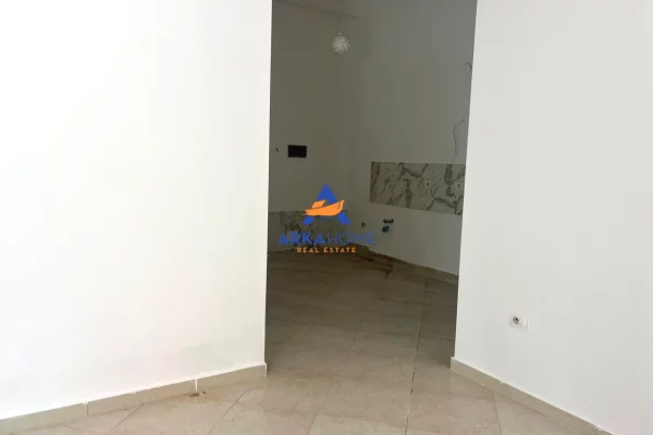 SHITET AMBIENT 73M2 "RRUGA LONI LIGORI, ASTIR" 135.000 EURO