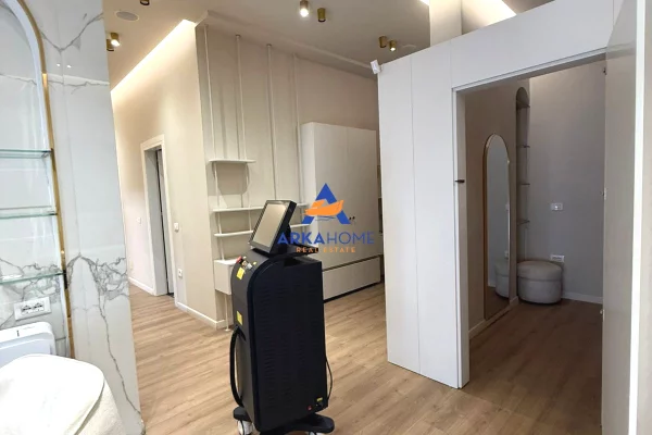 JEPET AMBIENT BIZNESI ME QERA 140M2 "KOMPLEKSI OLIMPIK" 1500 EURO