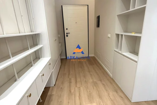 JEPET AMBIENT BIZNESI ME QERA 140M2 "KOMPLEKSI OLIMPIK" 1500 EURO