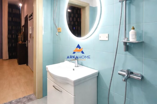 Shtepi me qera Apartament ne Tirane, 1+1, Mobilimi E mobiluar, Pagesa 450  Euro.