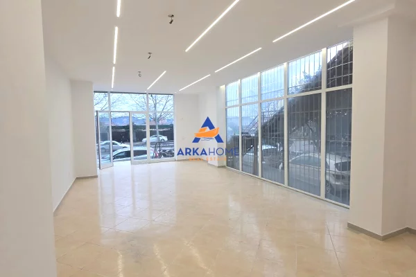 JEPET NJESI BIZNESI ME QERA 70.15M2 "PALLATET E VERDHA" 650 EURO