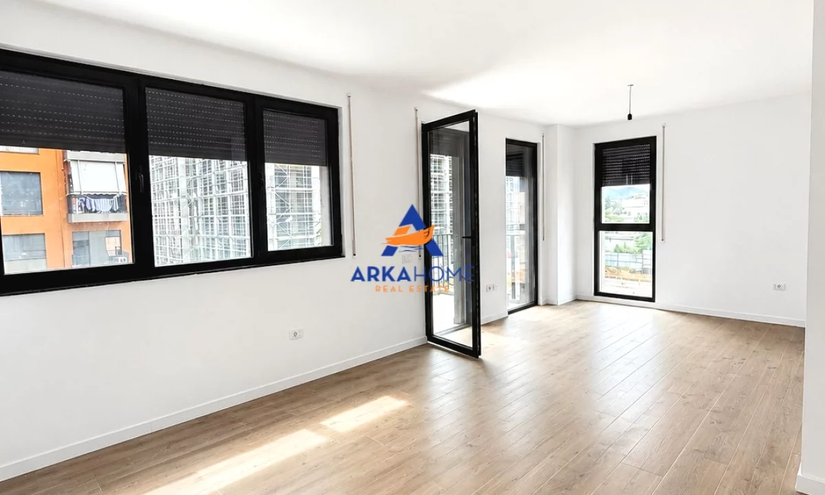 Shtepi ne shitje Apartament ne Tirane, 2+1, Mobilimi Bosh, pa mobiluar, Pagesa 219,000  Euro.