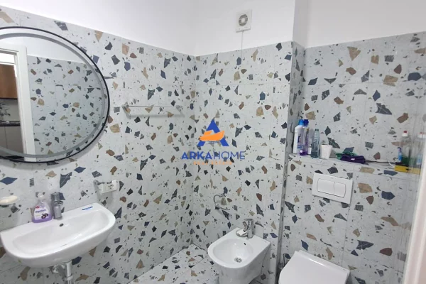 Shtepi me qera Apartament ne Tirane, 1+1, Mobilimi E mobiluar, Pagesa 578  Euro.