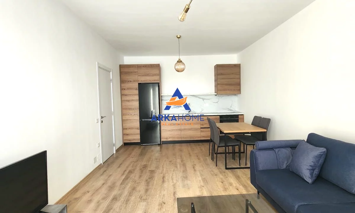 Shtepi me qera Apartament ne Tirane, 1+1, Mobilimi E mobiluar, Pagesa 630  Euro.