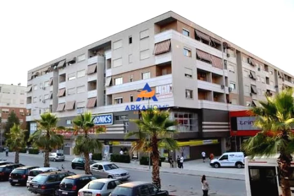 JEPET ME QERA AMBIENT BIZNESI 200M2 