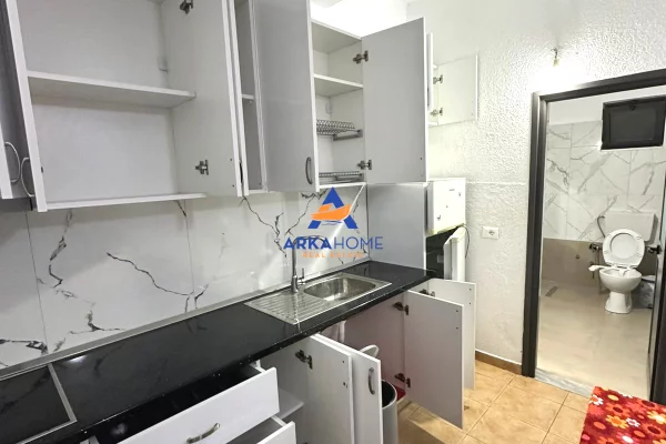Shtepi me qera Apartament ne Tirane, 1+1, Mobilimi E mobiluar, Pagesa 368  Euro.