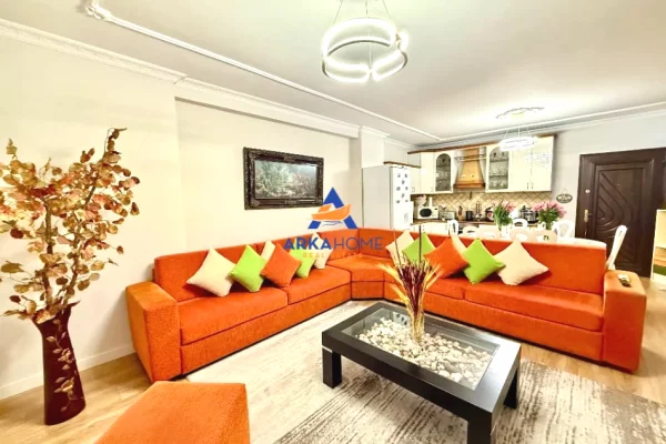 Shtepi me qera 2+1 ne Tirane - 1,051 Euro