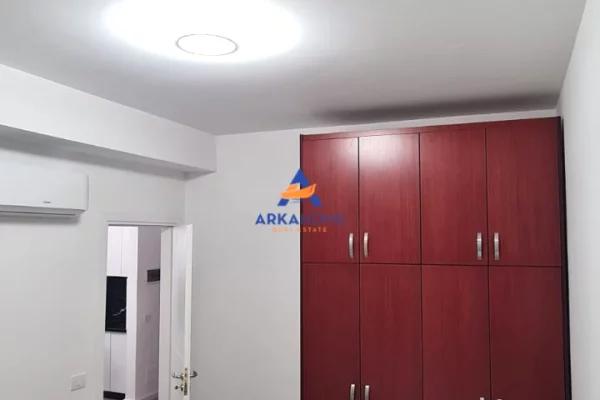 Shtepi me qera Apartament ne Tirane, 1+1, Mobilimi E mobiluar, Pagesa 564  Euro.