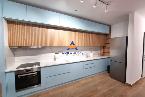 Shtepi me qera Apartament ne Tirane, 2+1, Mobilimi E mobiluar, Pagesa 800  Euro.