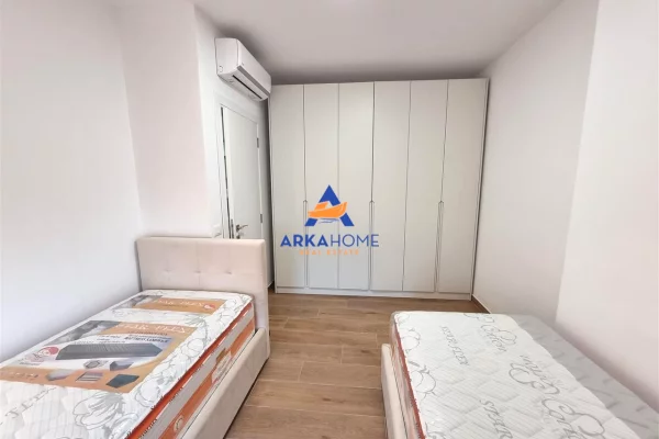 Shtepi me qera Apartament ne Tirane, 2+1, Mobilimi E mobiluar, Pagesa 800  Euro.