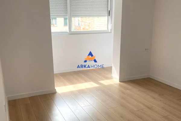 SHITET APARTAMENT 2+1 "TEK 21 DHJETORI" 175.000 EURO