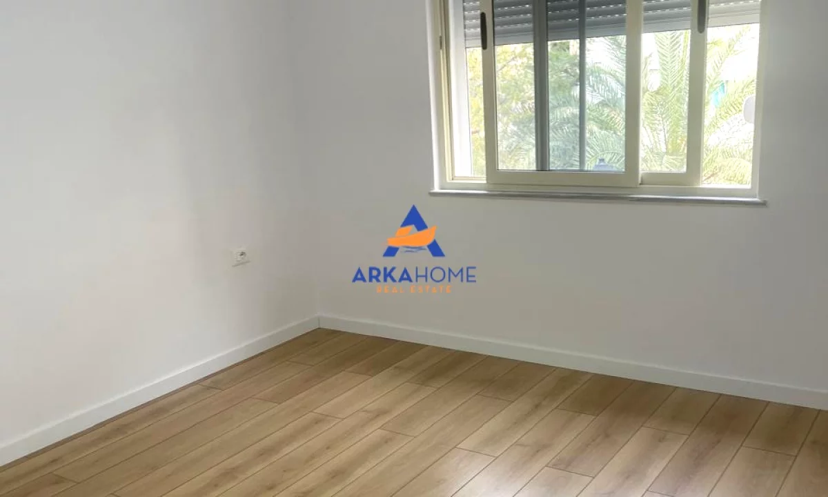 SHITET APARTAMENT 2+1 "TEK 21 DHJETORI" 175.000 EURO