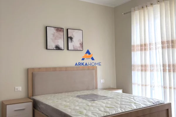 Shtepi me qera Apartament ne Tirane, 1+1, Mobilimi E mobiluar, Pagesa 550  Euro.
