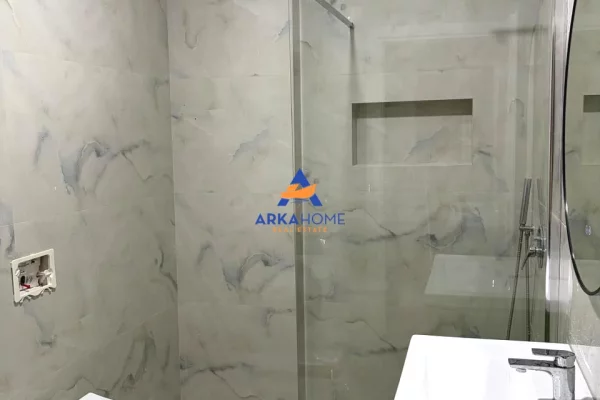 Shtepi me qera Apartament ne Tirane, 1+1, Mobilimi E mobiluar, Pagesa 550  Euro.