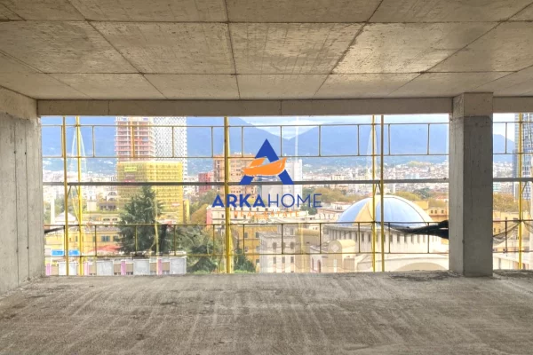 Shtepi ne shitje Apartament ne Tirane, 1+1, Mobilimi E mobiluar, Pagesa 325,000  Euro.
