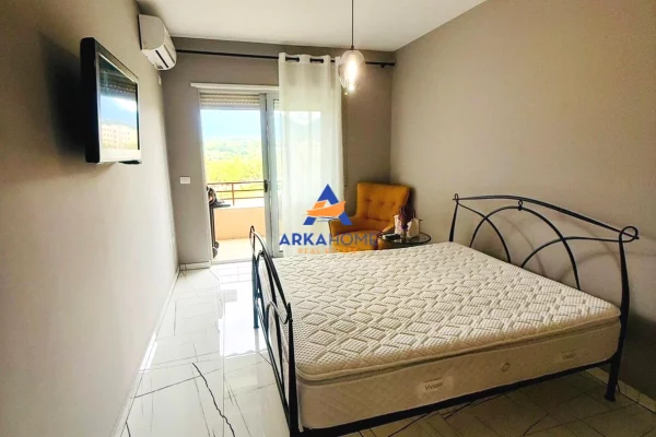 Shtepi me qera Apartament ne Tirane, 2+1, Mobilimi E mobiluar, Pagesa 1,200  Euro.