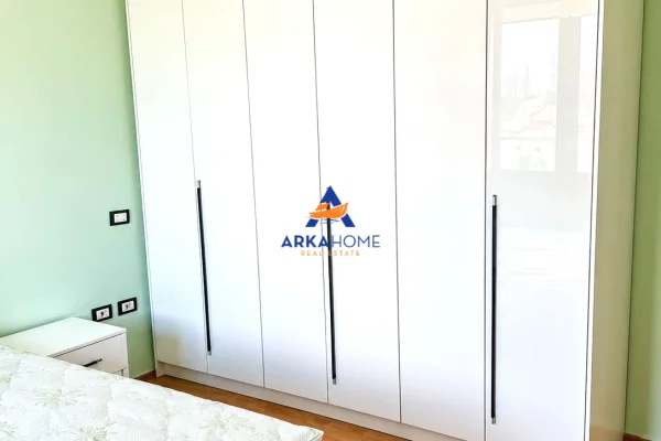 Shtepi me qera Apartament ne Tirane, 1+1, Mobilimi E mobiluar, Pagesa 683  Euro.
