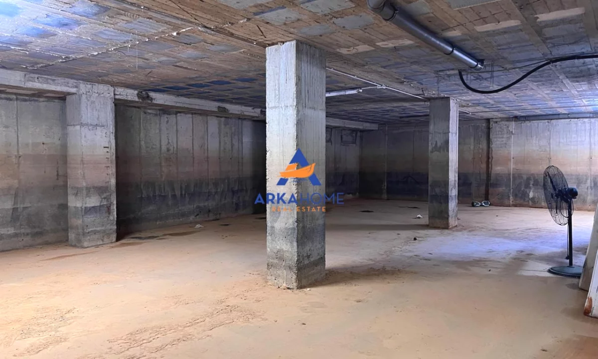 SHITEN 6 GARAZHDE 320M2 "QERRET" 200.000 EURO