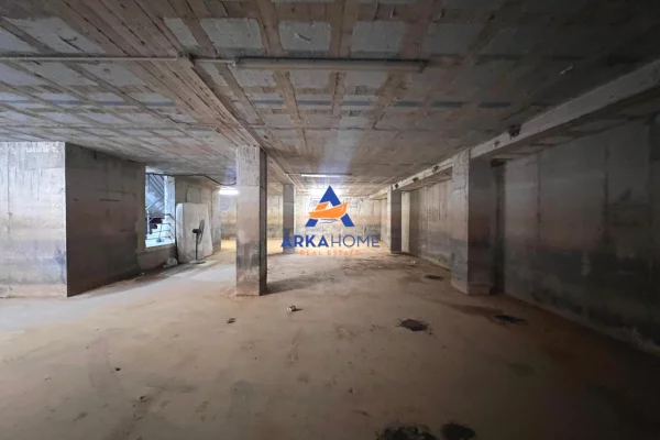 SHITEN 6 GARAZHDE 320M2 "QERRET" 200.000 EURO
