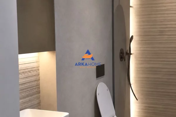 Shtepi ne shitje Apartament ne Tirane, 4+1, Mobilimi Bosh, pa mobiluar, Pagesa 1,800,000  Euro.