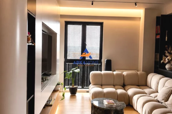 SHITET APARTAMENT 2+1+BALLKON "KOMPLEKSI ARLIS,FARMACIA 10" 325.000 EURO