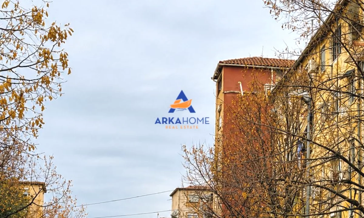Shtepi ne shitje Apartament ne Tirane, 1+1, Mobilimi E mobiluar, Pagesa 131,000  Euro.