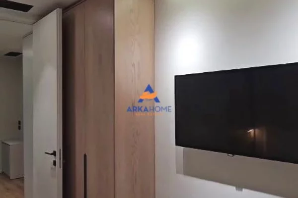 Shtepi me qera Apartament ne Tirane, 1+1, Mobilimi E mobiluar, Pagesa 10,501  Euro.