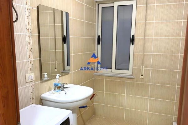 Shtepi me qera Apartament ne Tirane, 2+1, Mobilimi E mobiluar, Pagesa 736  Euro.