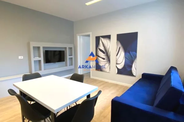 JEPET ME QERA APARTAMENT 1+1 "TE 21 DHJETORI" 55.000 LEKE