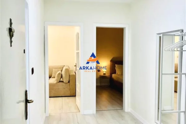 Shtepi ne shitje Apartament ne Tirane, 1+1, Mobilimi E mobiluar, Pagesa 208,000  Euro.