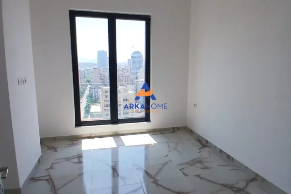 Shtepi me qera 2+1 ne Tirane - 1,300 Euro